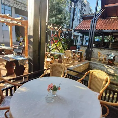 Hotel Bora
